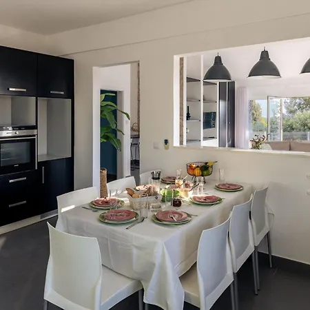 E5 Villa